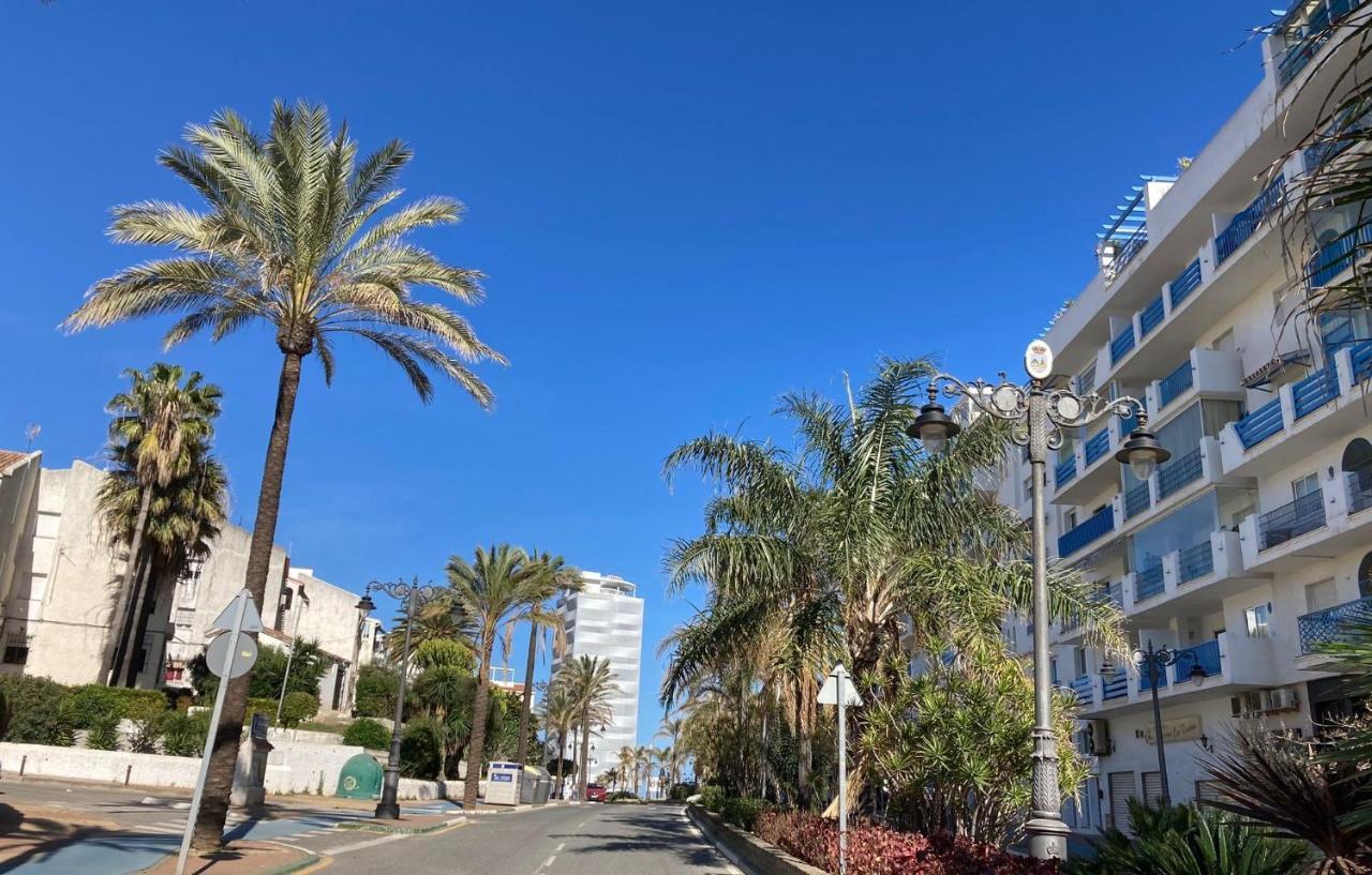 Marina Apartment Beach Естепона Екстериор снимка