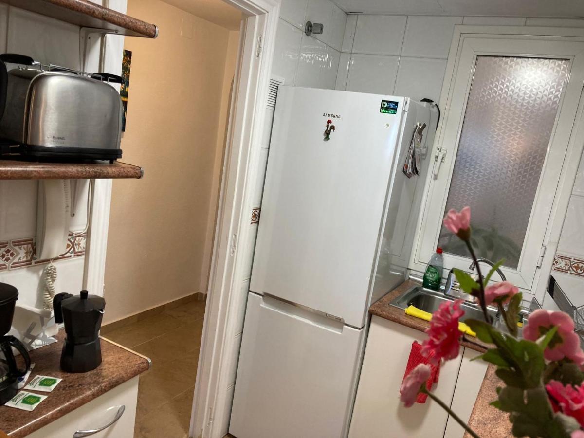 Marina Apartment Beach Естепона Екстериор снимка